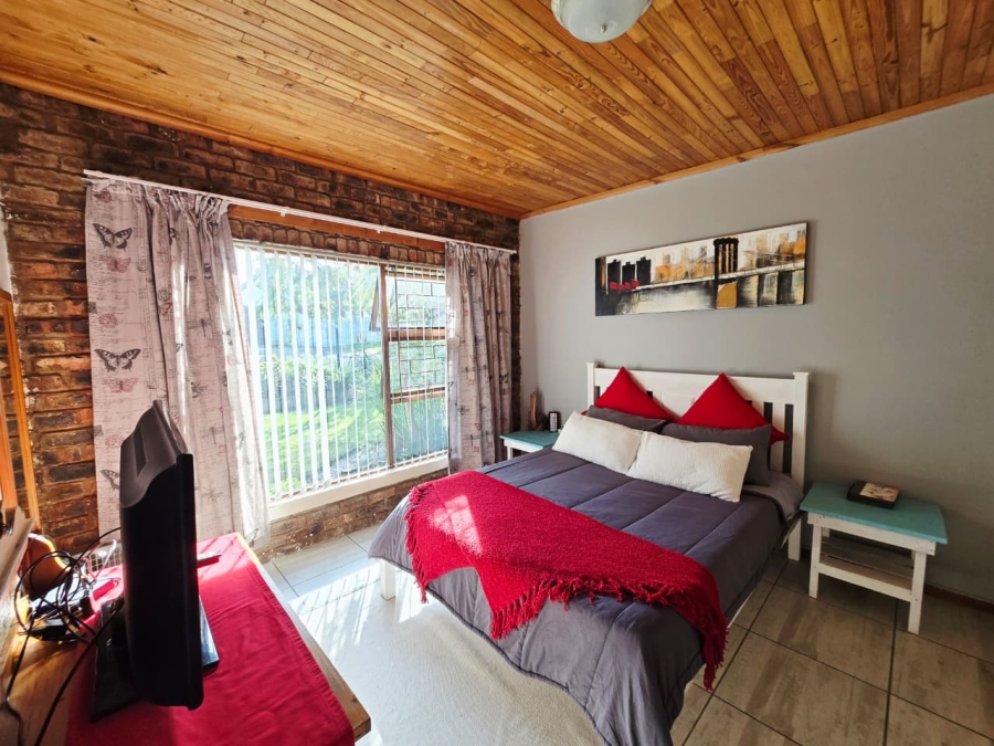 4 Bedroom Property for Sale in Blanco Western Cape